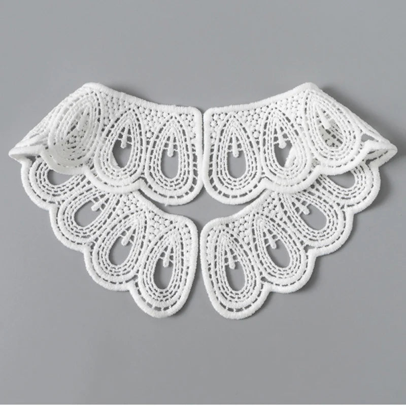 collier dentelle blanc noir ajouré classique élégant opaque accessoire mode tricot polyester coton