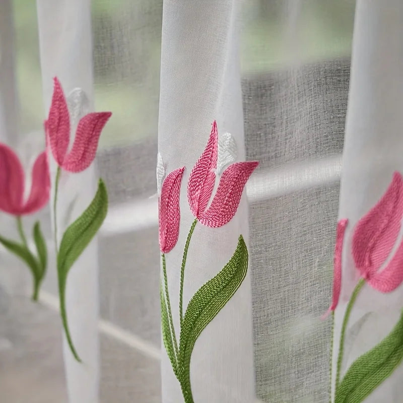 rideau brodé tulipes roses semi transparent blancs fenêtre salon cuisine