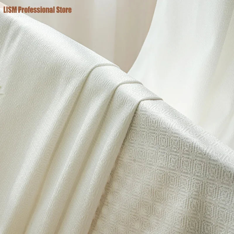 rideau blanc semi transparent moderne motif géométrique fin fenêtre salon maison