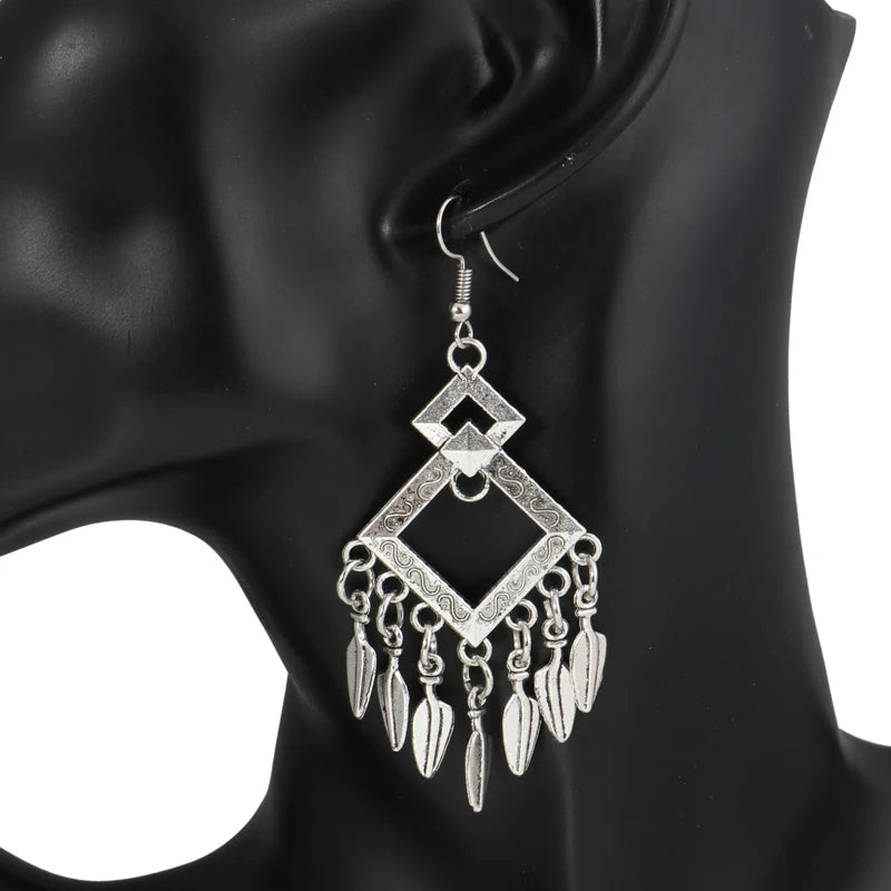 boucles d'oreilles pendantes argentées géométriques ethniques bohèmes pendeloques plumes party romantiques trendy femmes