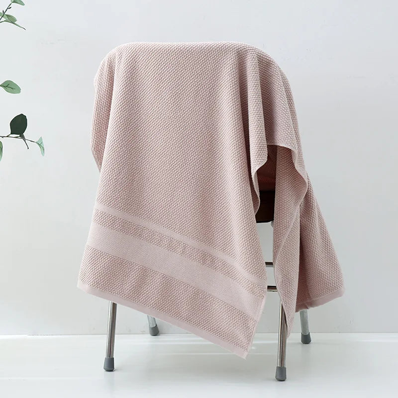 serviette bain coton biologique texture tissée rayures horizontales douce clips serviette