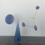 mobile cinétique géométrique moderne rouge bleu jaune doré minimalistes art déco chambre salon