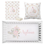 ensemble literie bébé floral personnalisable rose alphabet fleuri couette drap housse coussin decoration nom