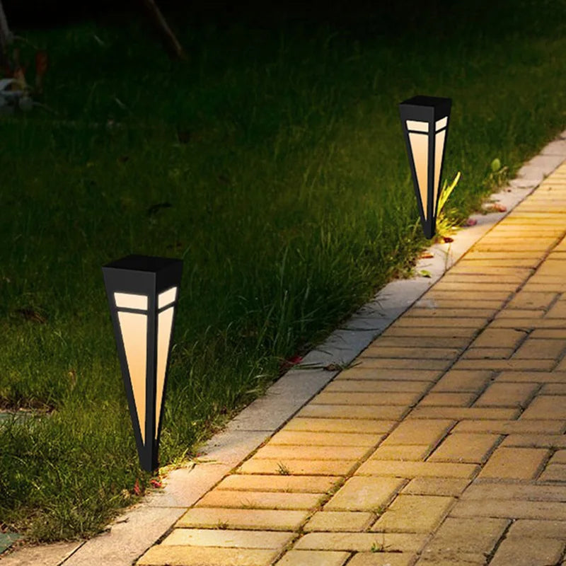 lampe led extérieure moderne noire blanche triangles géométriques étanche piquet jardin villa