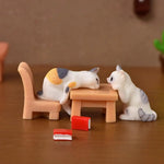 statuettes chats résine animaux compagnie réaliste détaillées blanc gris noir orange bleu yeux colorés