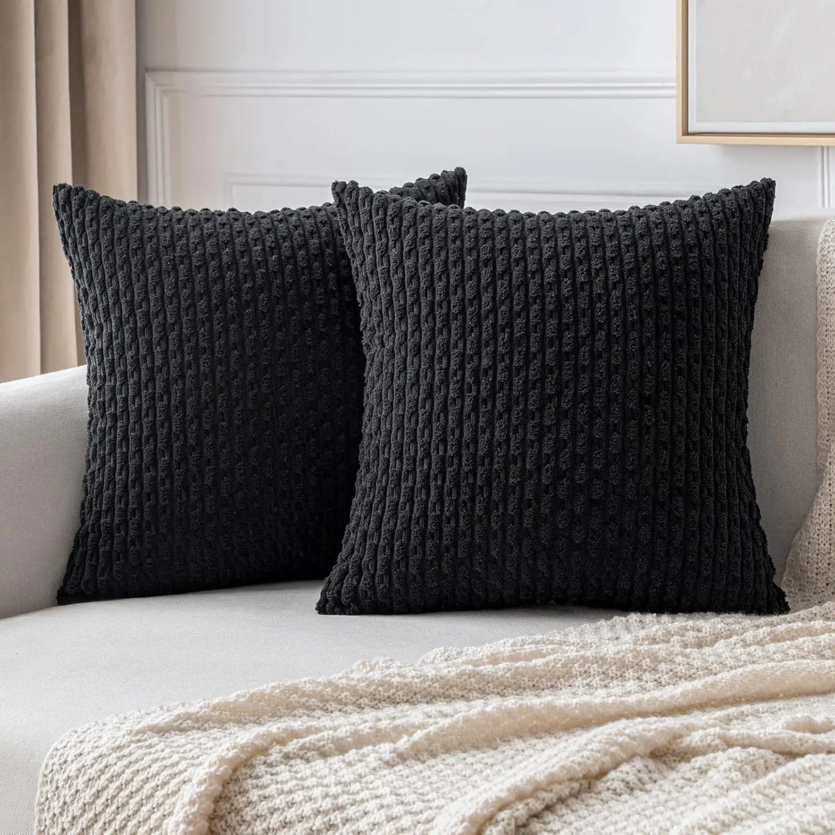 coussin carré orange texture tissée moderne garnissage blanc canapé salon décoration maison