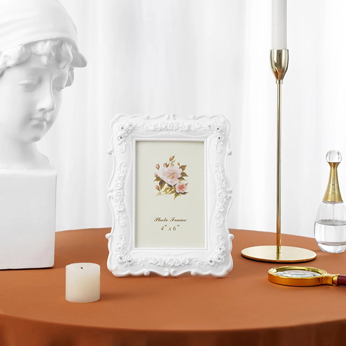 cadre photo décoratif classique floral roses blanc sculpté baroque vintage