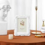 cadre photo décoratif classique floral roses blanc sculpté baroque vintage