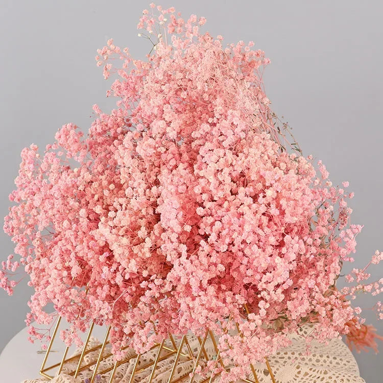 bouquet fleurs séchées violettes blanches modernes décoration intérieure anniversaire mariage baby shower