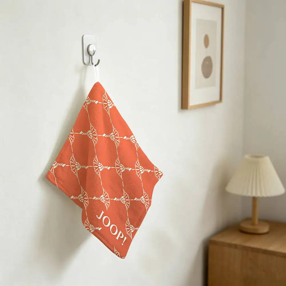 serviette toilette gris motif géométrique moderne crochets salle bain cuisine