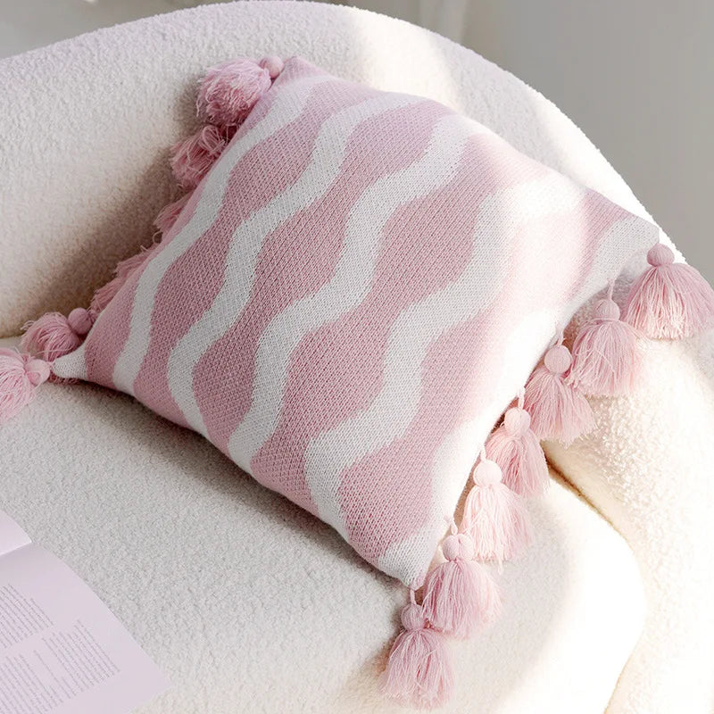 housse coussin forme lapin rose velours rayures blanches animal compagnie doux confortable décoration maison