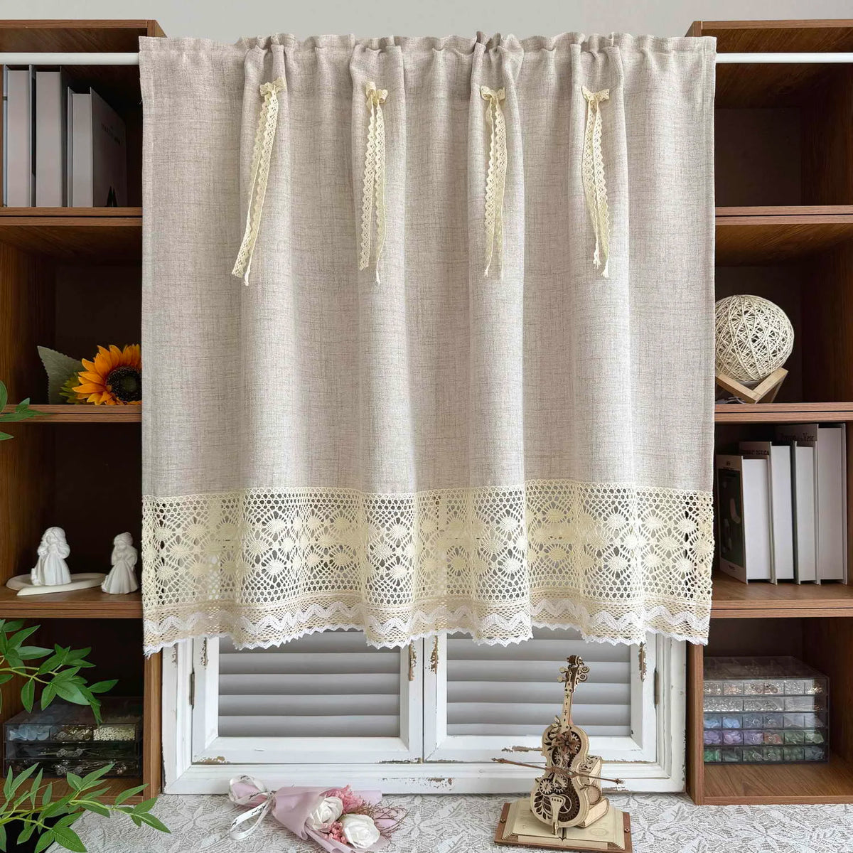 rideau polyester opacité beige clair texture lin bordure dentelle classique rustique
