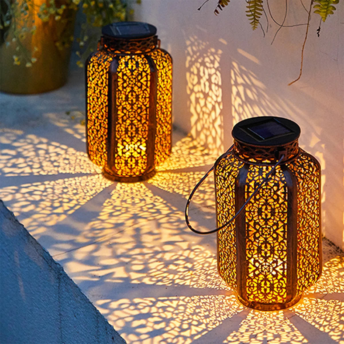 lanterne solaire suspendue led bronze or orientale extérieure ajourée festive autocollante