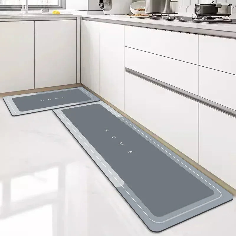 Tapis rose en diatomite dans une salle de bain élégante