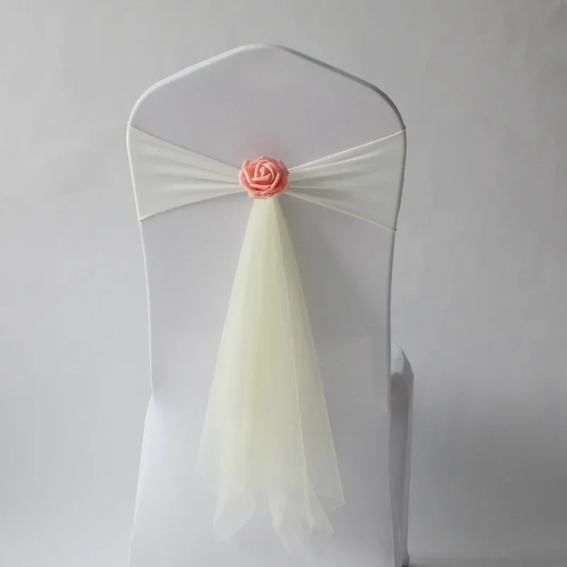 décoration chaise mariage turquois rouge blanc rose texturé voile transparent événement formel