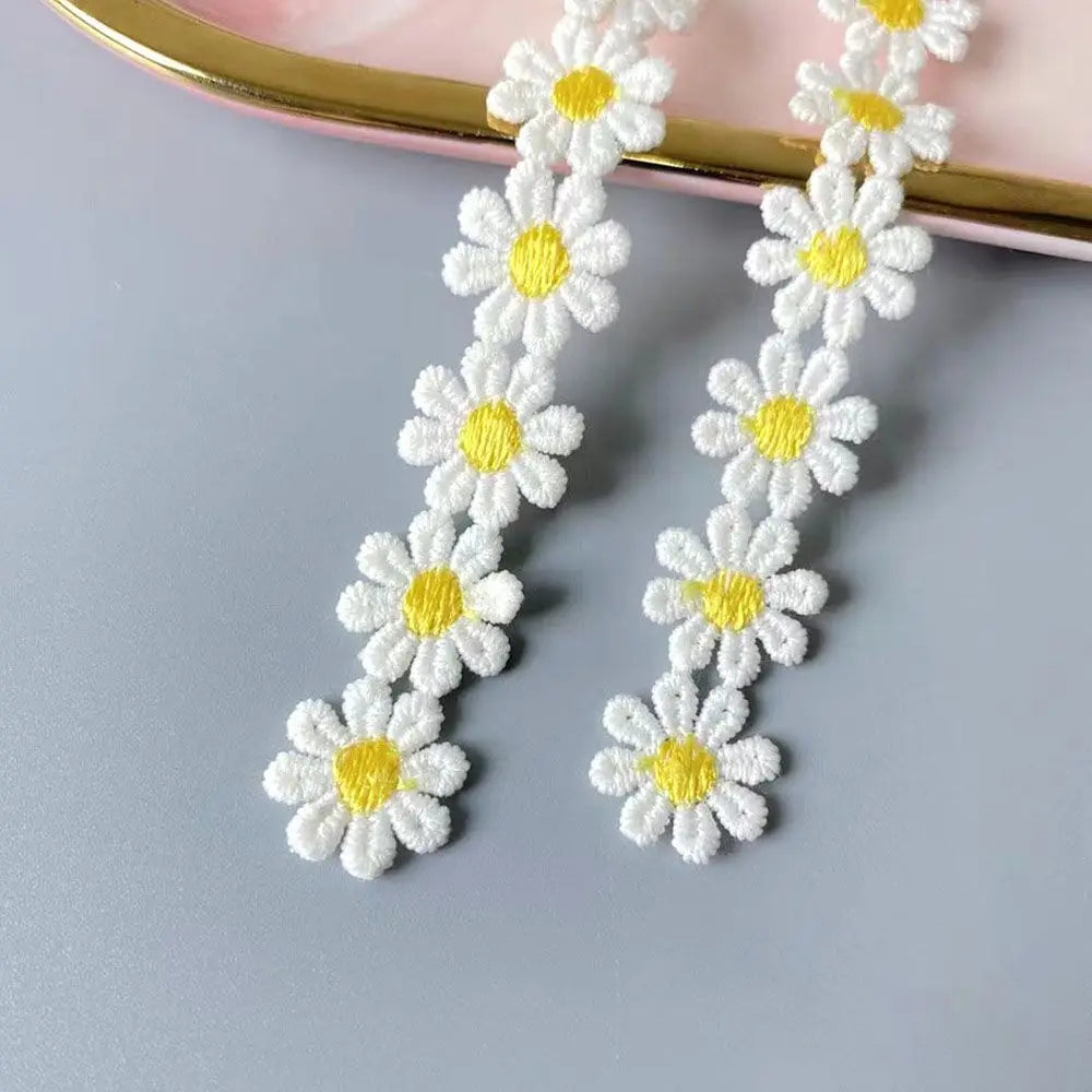 ruban décoratif brodé marguerites fleurs blanc jaune diy craft supplies opaques fournitures couture artisanat