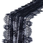 chimene table dentelle florale noire blanche transparente française deco mariage festive