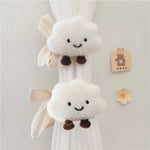 accessoires fenetre peluche souriant nuages decoratifs chambre enfant blanc rose bleu opaques
