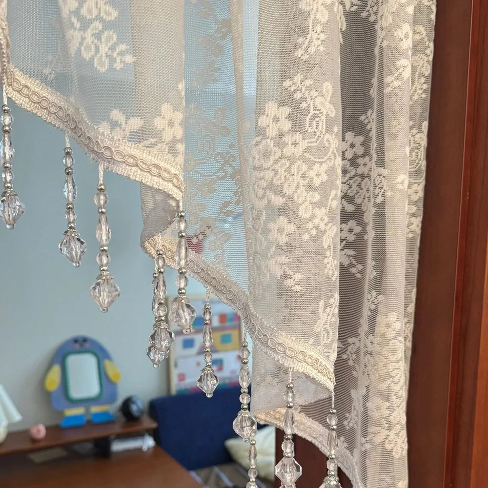 rideau blanc broderie florale transparent romantique pendantes maison