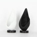 support bijoux moderne blanc noir texture grained décoration contemporain matériaux organiques fixations invisibles base