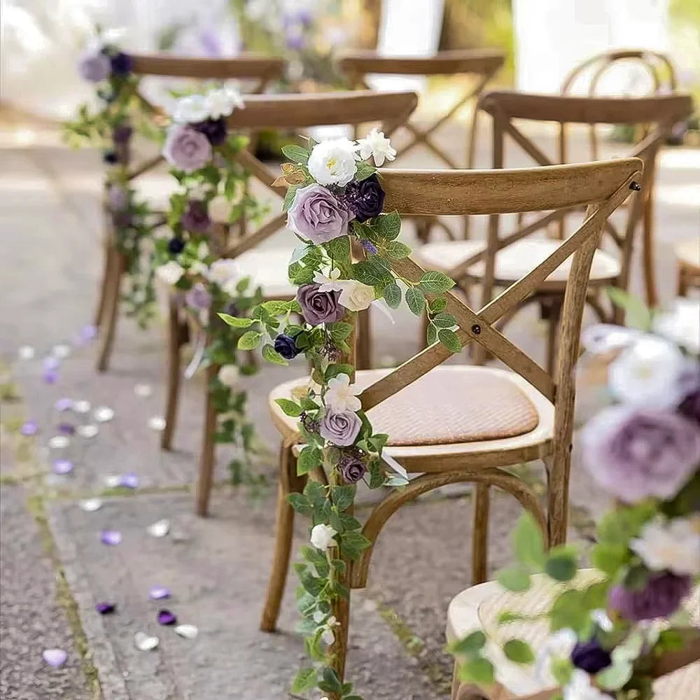 guirlandes florales artificielles roses feuilles vertes mariage romantique extérieur violet blanc bleu
