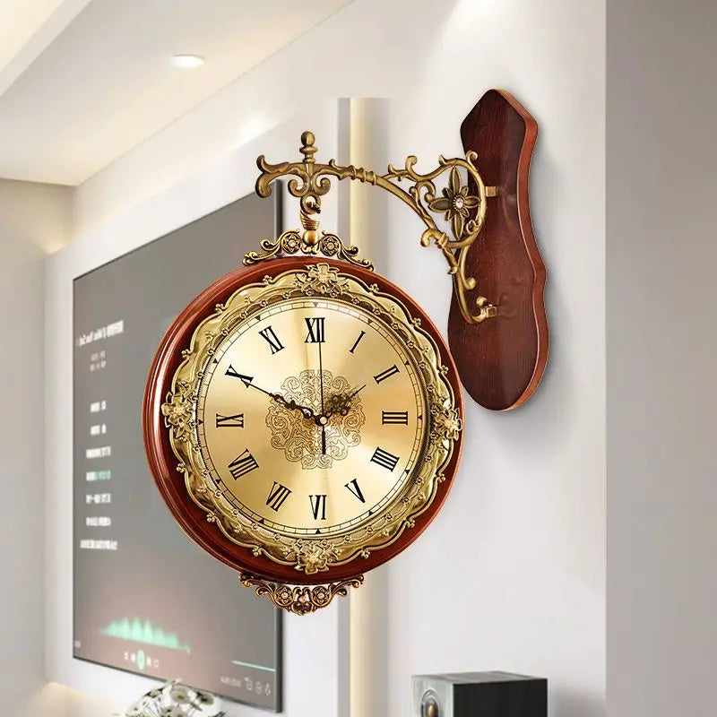 horloge murale or marron ornements floraux chiffres romains classique fixations salon chambre vintage quartz