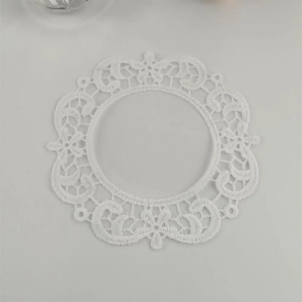 serviette table blanc dentelle classique anti brûlure tissu rond poli maison fêtes mariage