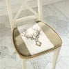 coussin chaise beige motif fleurs rustique adhésif pompons antidérapant coton polyester