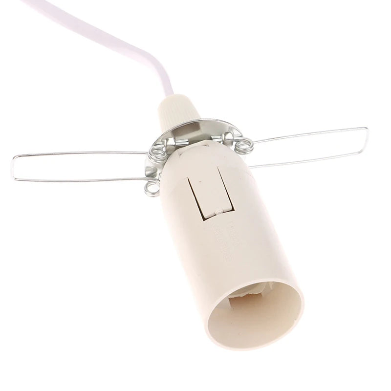 prise courant moderne noire blanche câble clips métalliques abs rond lisse