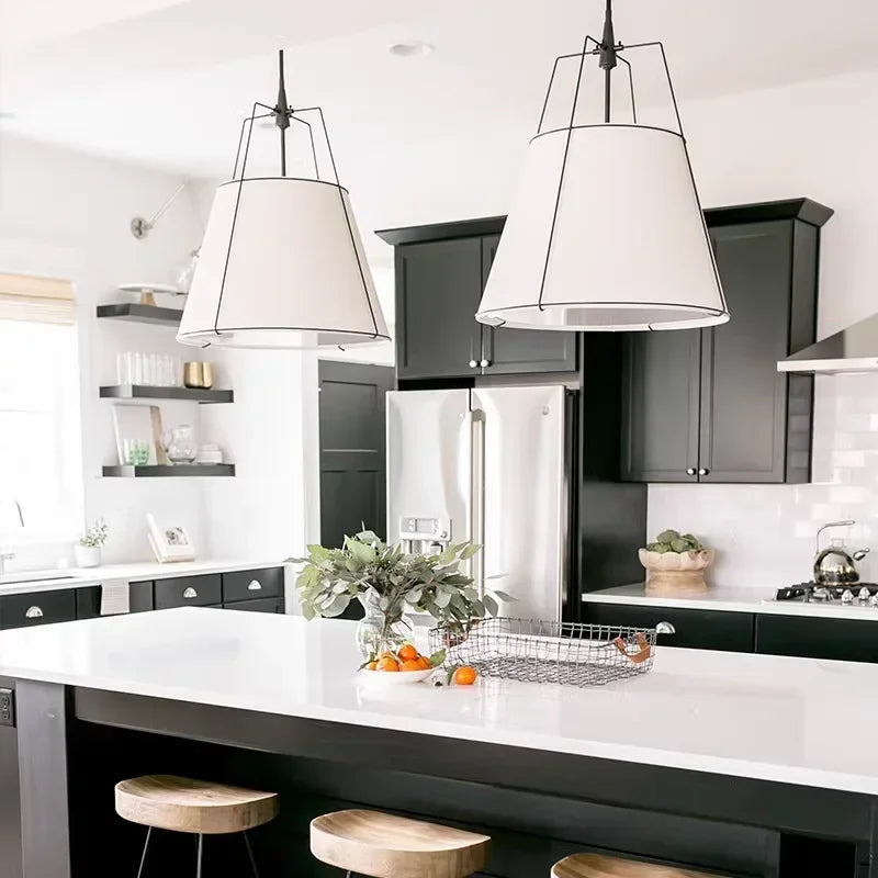 Suspension lumineuse moderne conique blanche dorée haut bas tissu opaque e27