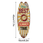 décoration murale bois vieilli planche surf thème plage motifs parasol chaise longue vintage marine