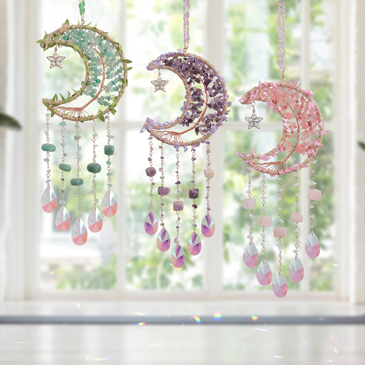 décoration murale croissant lune semi précieuses feuilles dorées boho chic chambre