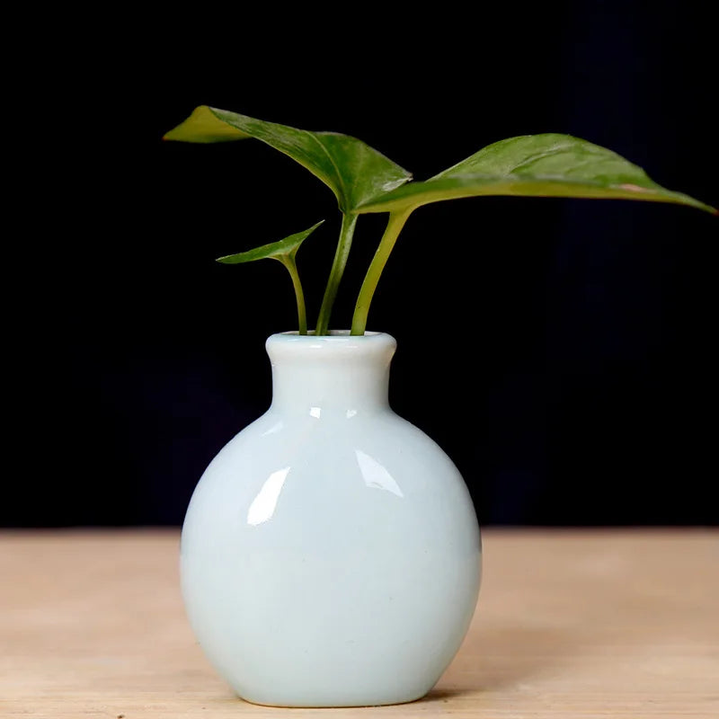 vases table bleu clair blanc vert pastel rose poterie minimaliste