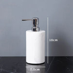 ensemble accessoires salle bain marbre blanc doré distributeur savon porte brosse savon