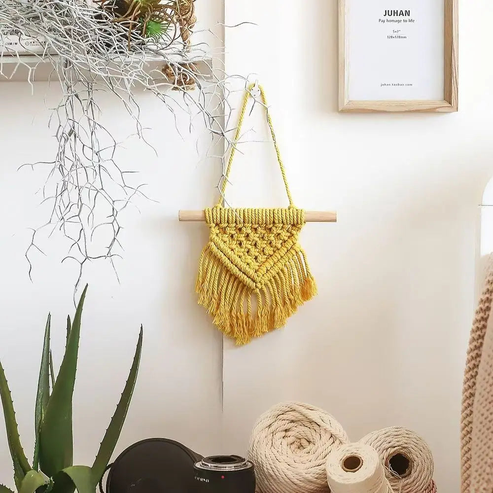 tapisserie macramé jaune franges bohème moderne coton tiges bois opaque