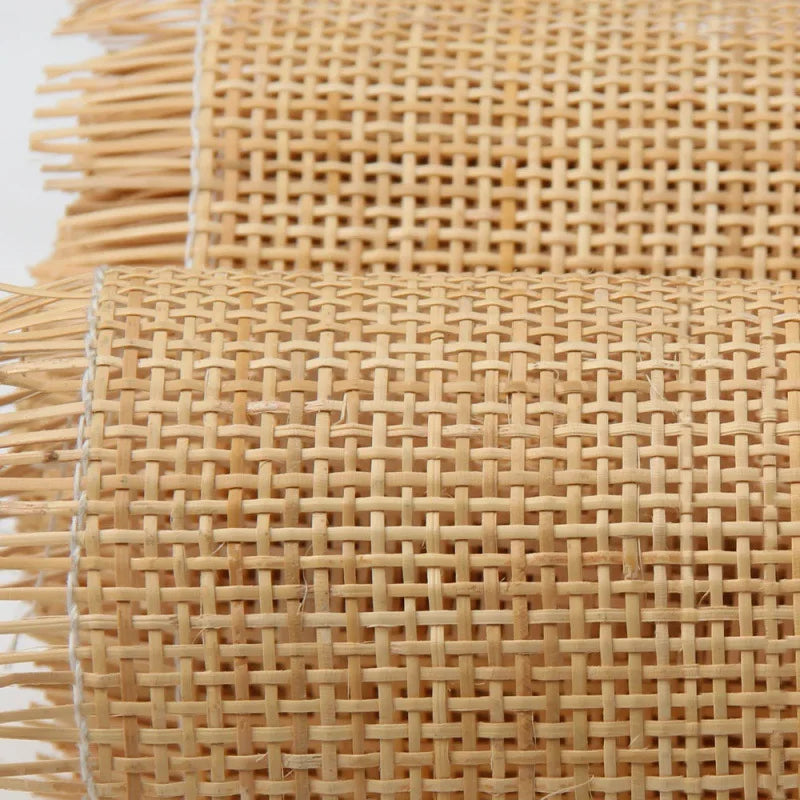 Détail du tissage de la toile de canne naturelle