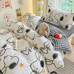 ensemble literie snoopy motif carreaux blanc noir jaune étoiles enfantin moderne 4pièces