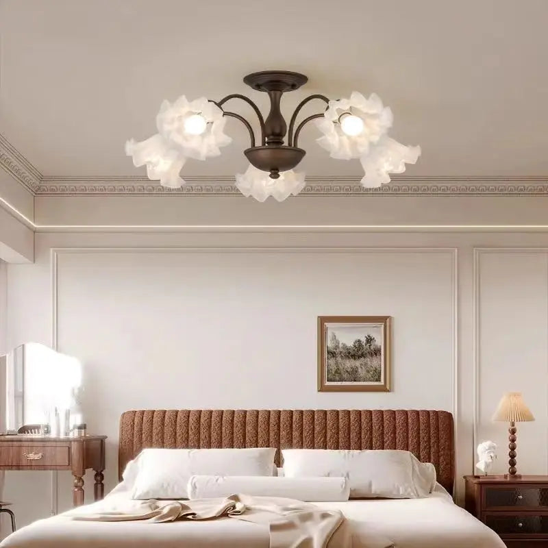 lampe suspension classique fleurs relief marron foncé blanc translucide têtes led 3000k