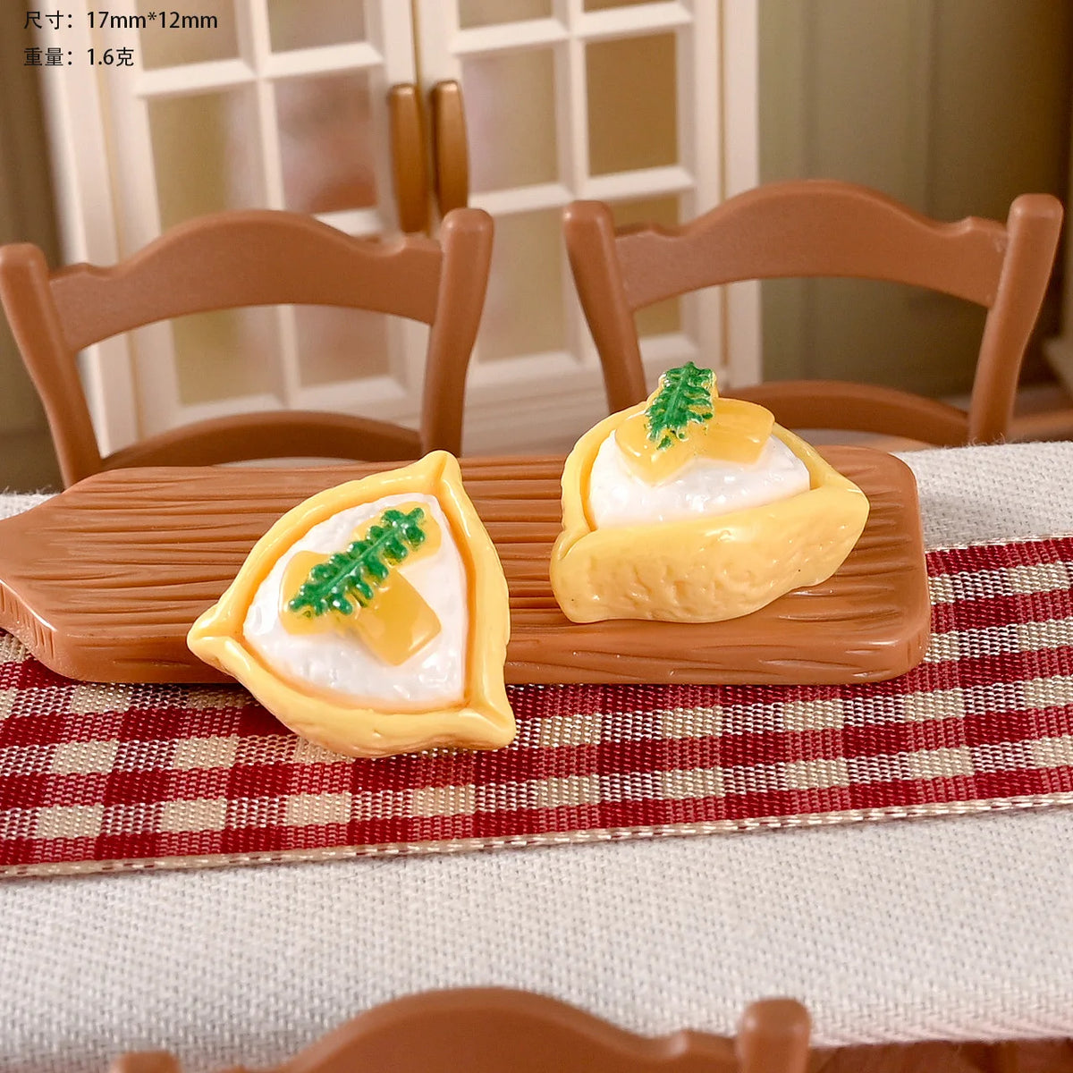 mini gâteaux dessert résine fruits détails fins maison poupée décor accessoire variés couleurs blanc