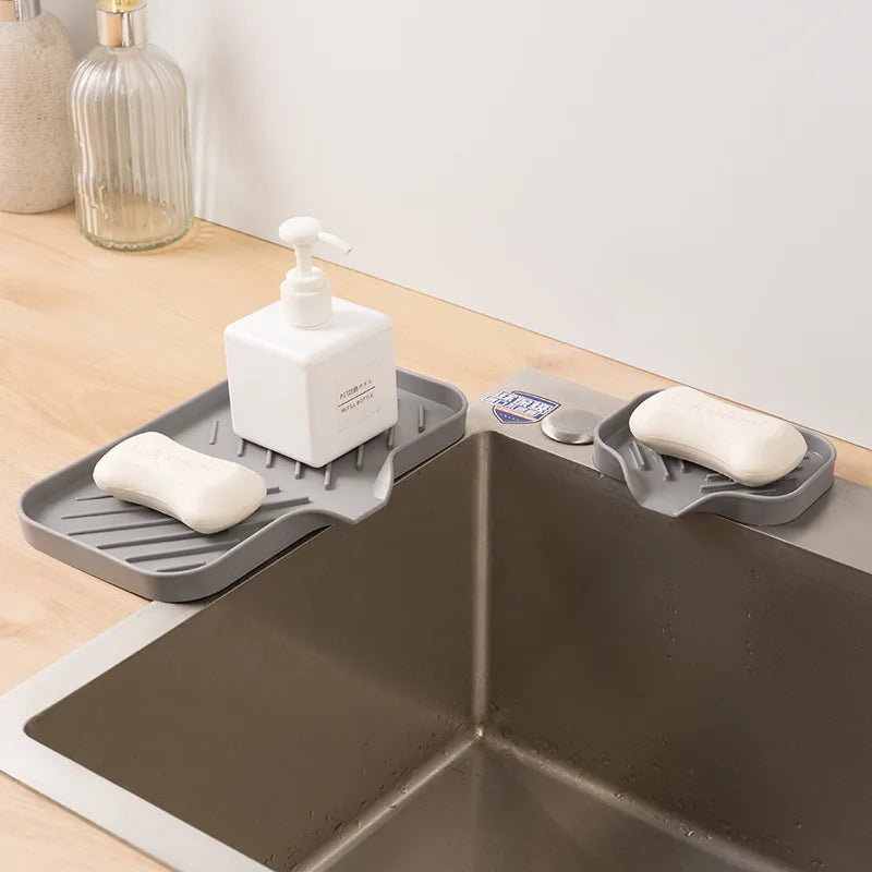 rangement silicone évier moderne éponge savon flacons minimaliste multifonction pliable gris texturé