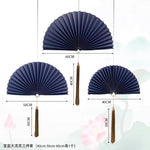 éventail pliant décoratif papier rouge bleu marine doré chinois traditionnel pompon cordelette