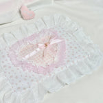 nappe dentelle rose blanche motifs floraux shabby chic romantique hiver noël table chambre salon
