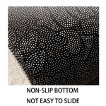 Tapis antidérapant texturé, à surface rugueuse pour une meilleure adhérence.