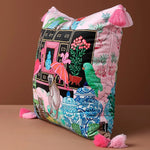 coussin boho chic imprimé flamants roses oiseaux plantes pompons rose vert bleu noir