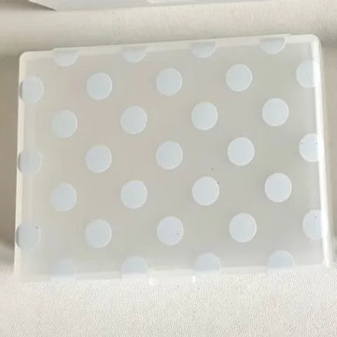 boîtes rangement réutilisables moderne blanc rose bleu marine noires points unis respectueux environnement