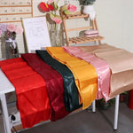 nappe table satin rouge vert foncé jaune rose beige brillante