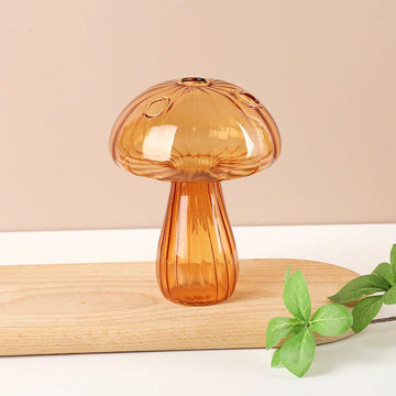 vase moderne verre coloré rayures vertes rouges jaunes dorés décoration
