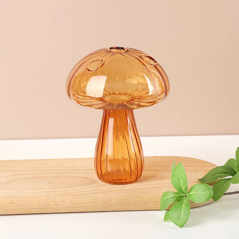 vase moderne verre coloré rayures vertes rouges jaunes dorés décoration