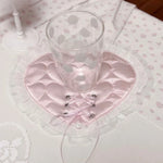 nappe dentelle rose blanche motifs floraux shabby chic romantique hiver noël table chambre salon