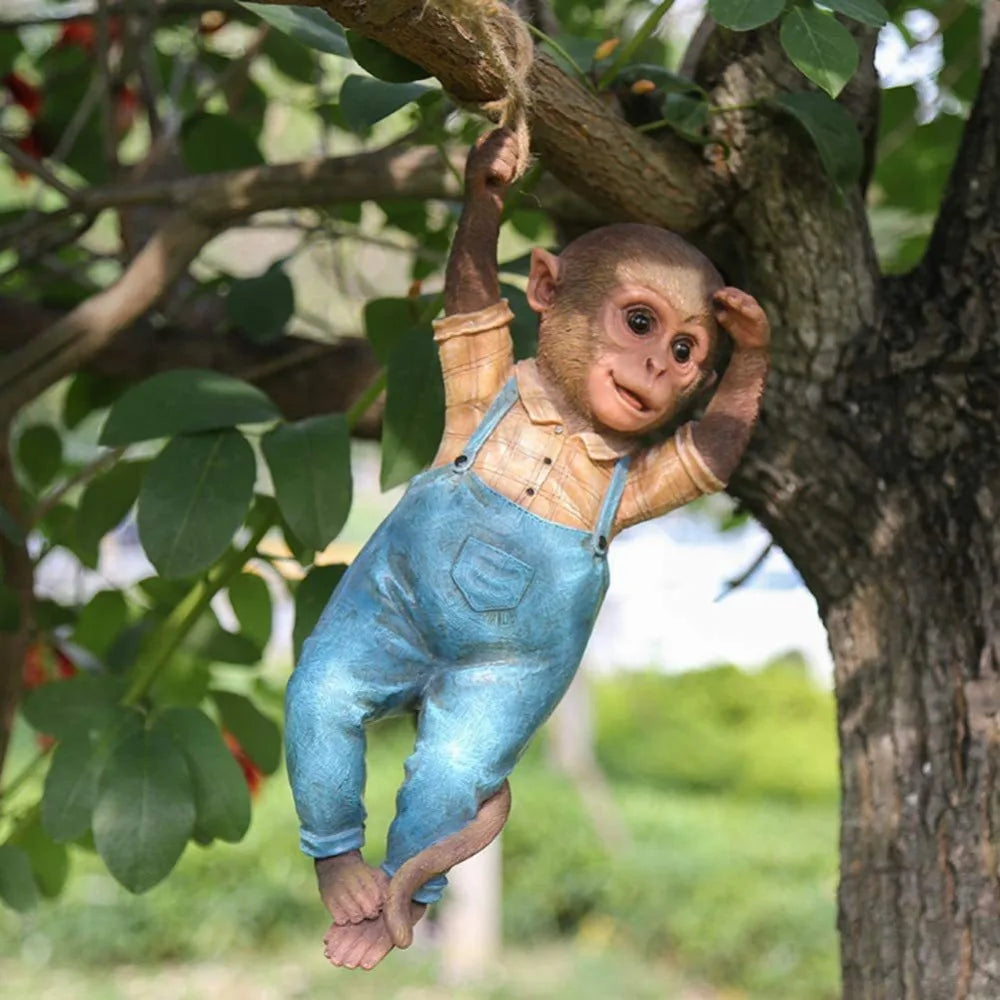 statue singe suspendu marron bébé chenille chemise carreaux décoration jardin extérieure animaux